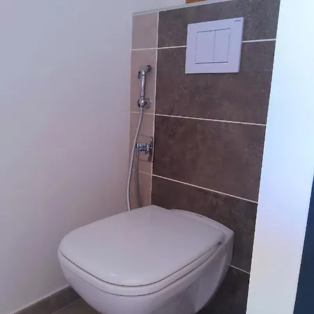 Romytt Сен-Кентен-ла-Потри