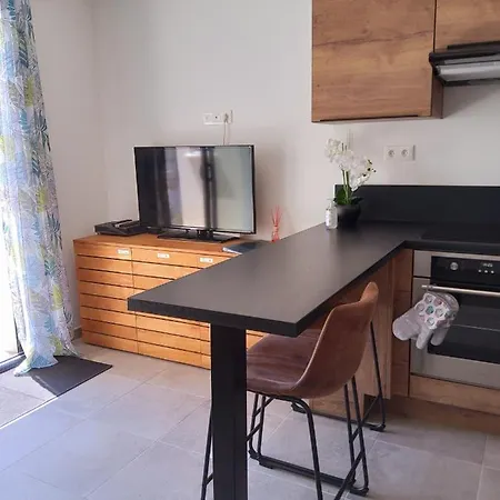Romytt Apartment Saint-Quentin-la-Poterie