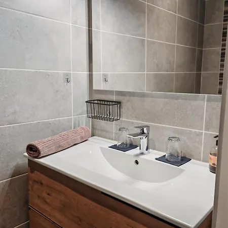 Romytt Apartment